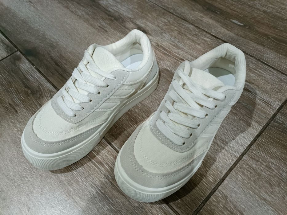 Продам  кроссовки