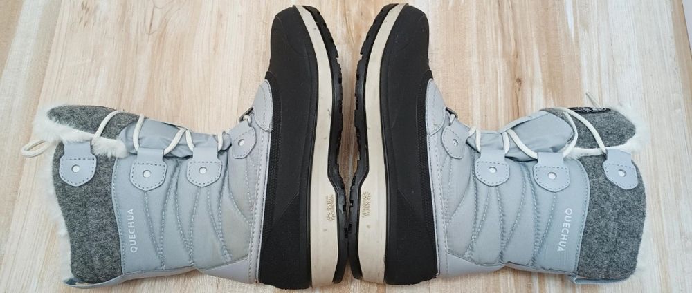 Cizme quechua ,  impermeabile și îmblănite , Nr 36, branț  22,5cm