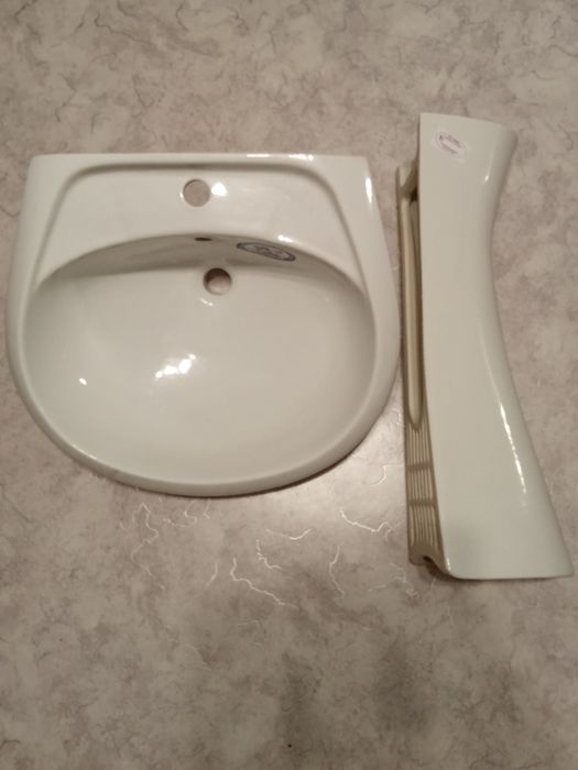 Продам раковину тюльпан