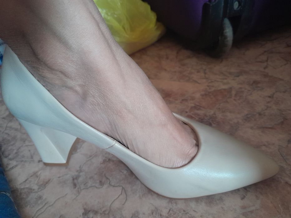 Продам бу недорого туфли
