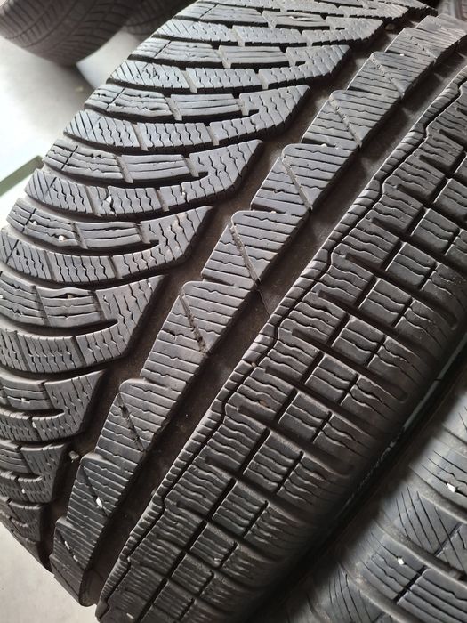 2 Anvelope de iarnă  245 35 r19 Michelin