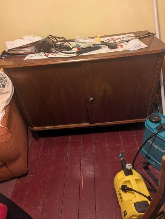 Dulapior/ servanta vintage lemn 1940–1960, veche, reconditionabila