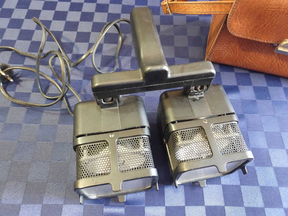 Двойка мощни  немски прожектори за фотографски и други цели- 1 000 W