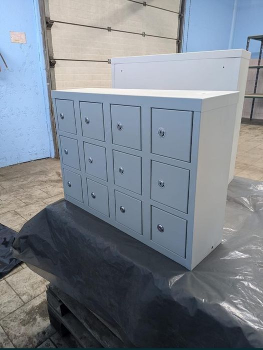 Шкаф для телефонов