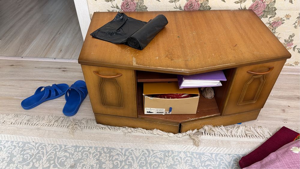 Сервант бу камот