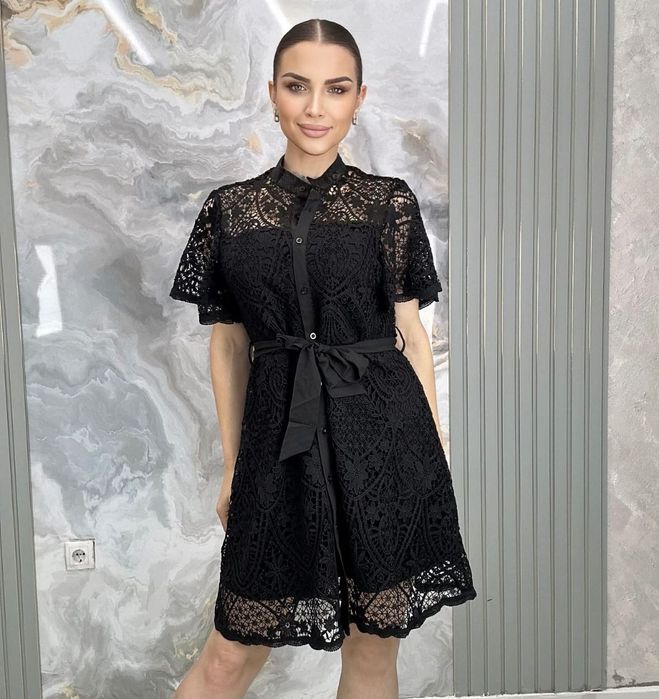 Уникална дантелена рокля черна и бежова