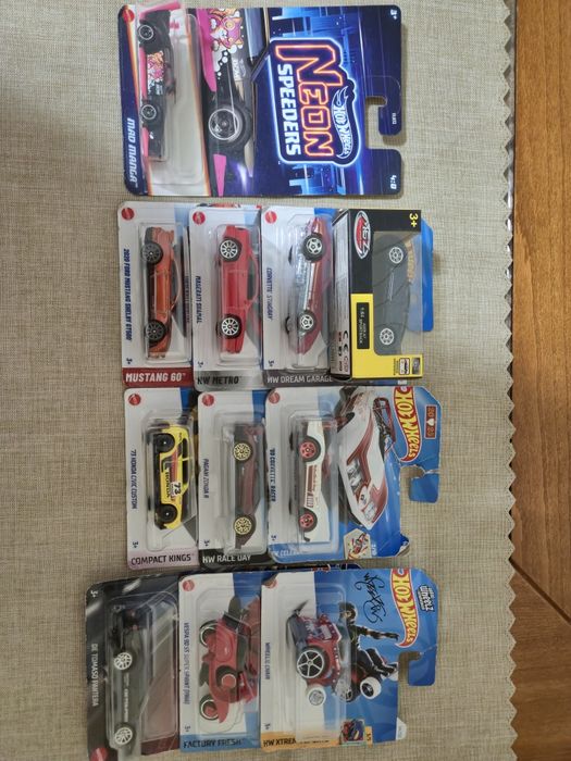 Hot wheels колички