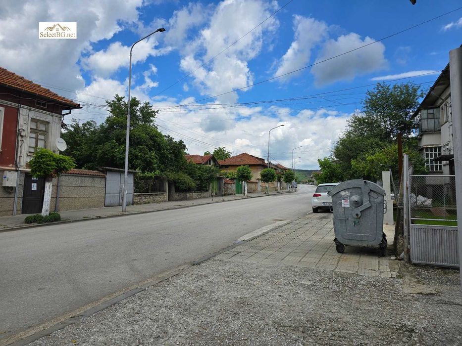 Продава се Многостаен апартамент в Дебелец - 157 кв.м за 924 €/кв.м - Снимка #16