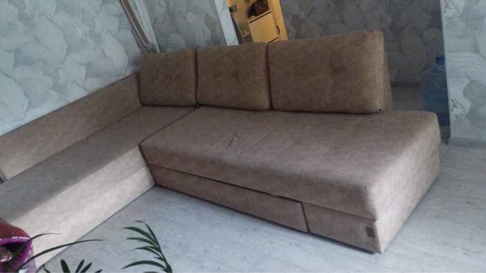 Продам диван не дорого