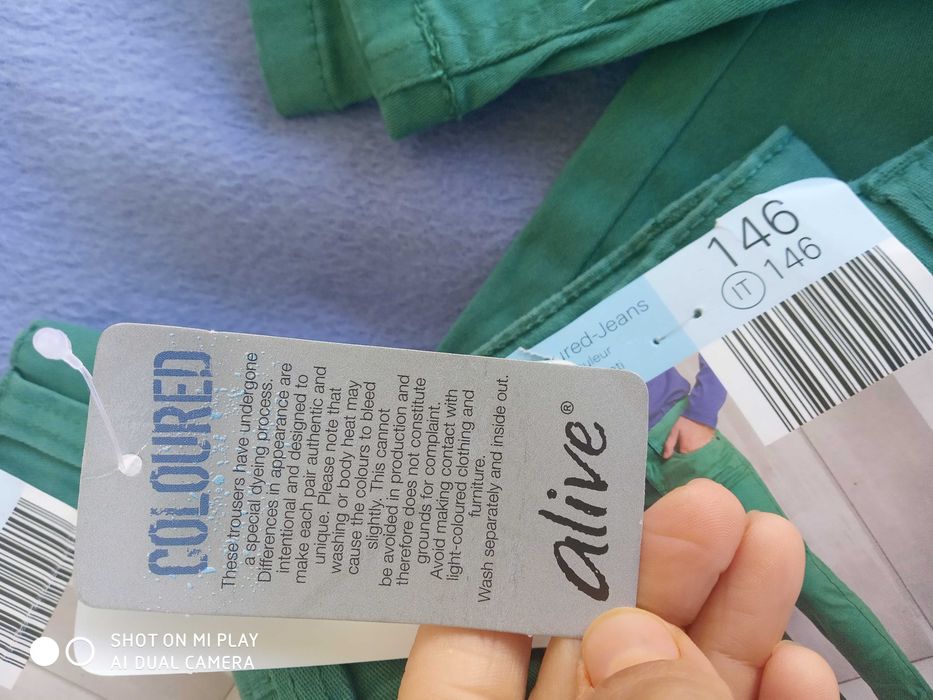 Нови панталони размер 140,146,152см.