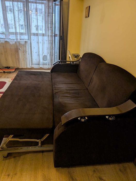 Vand canapea si doua fotolii