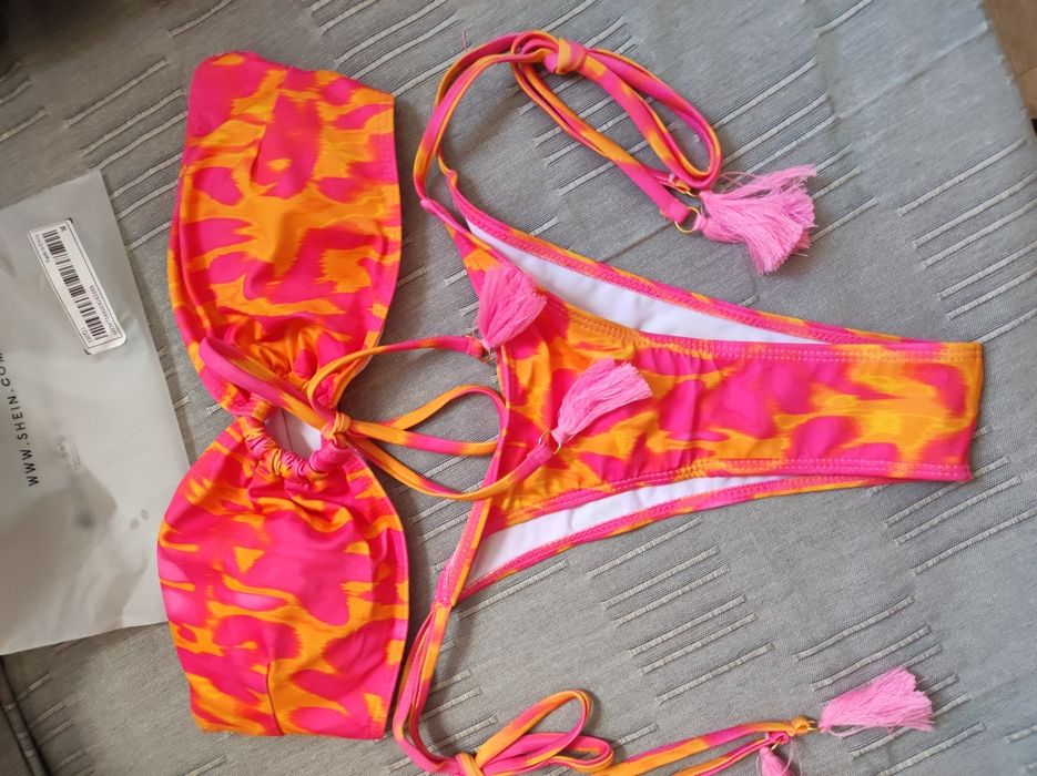 Бански костюм и долнища на бански