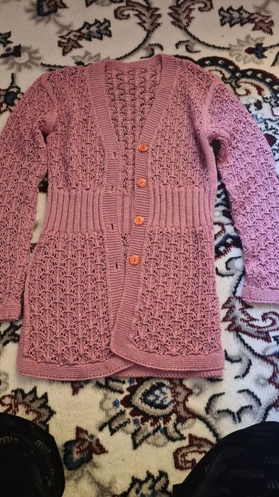 Продаётся срочно безрукавки