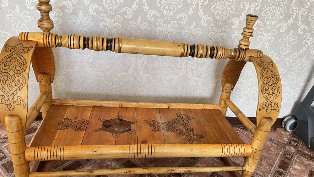 Бесік таза агаштан