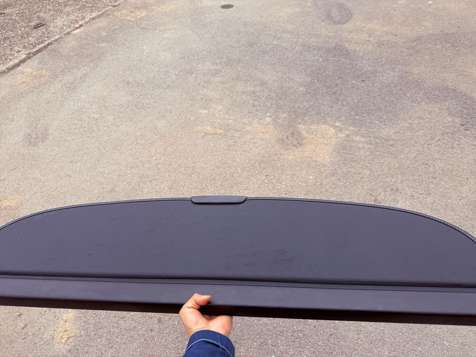 Шторка на багажник оригинал