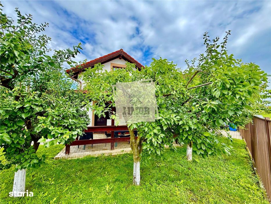 Casa individuala 5 camere teren 377 mp deschidere la 2 strazi Sibiu