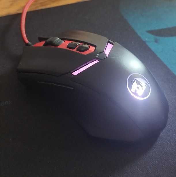 Vând mouse Redragon Nemeanlion