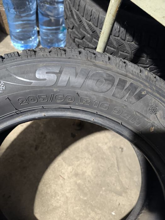 Anvelope iarna 205/60/R16 92H