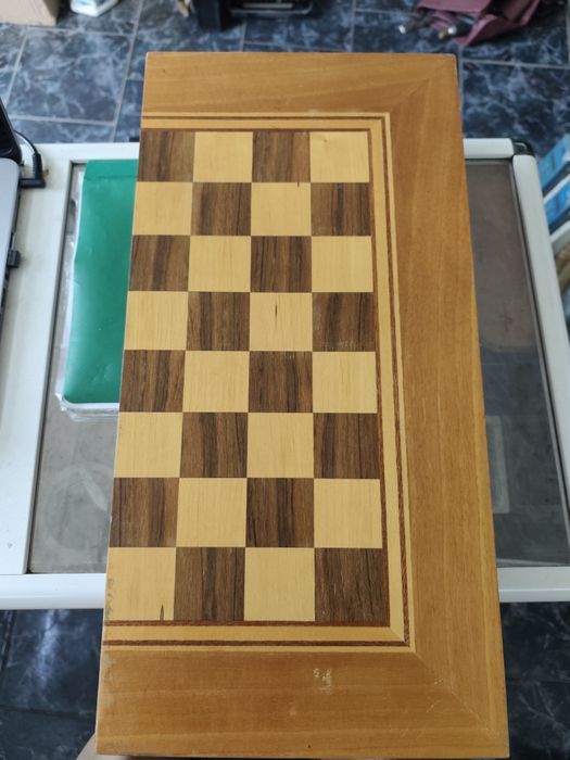 Голяма дървена табла за игра
