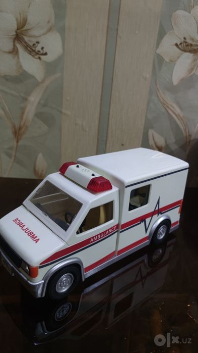 Playmobil машины, пожарная, скорая, туристическая