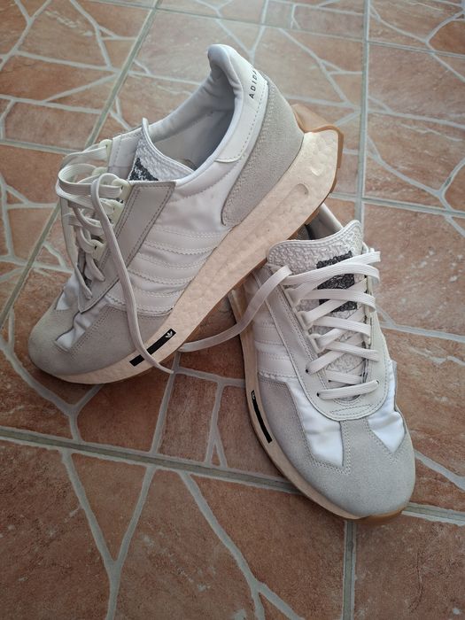 Маратонки Adidas 45