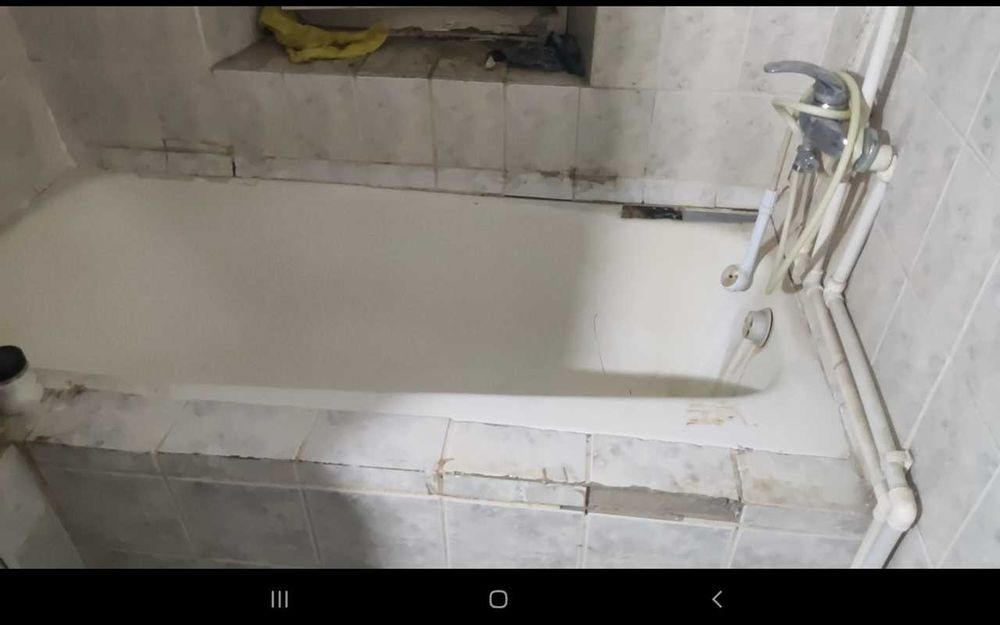 чугунная ванна с унитазом