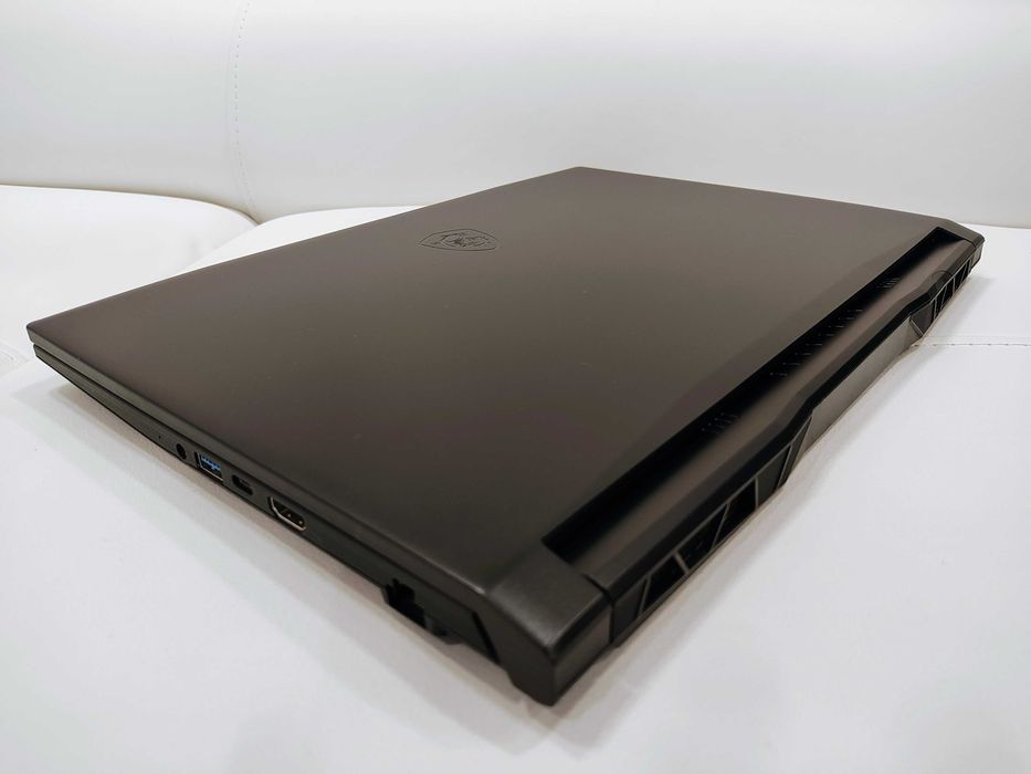 Laptop gaming MSI katana , intel core i7 -11800H, video RTX 3050 TI