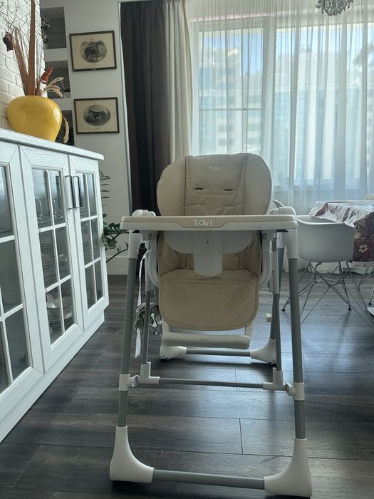 Стульчик для кормления iLOVI Swing 2 Beige