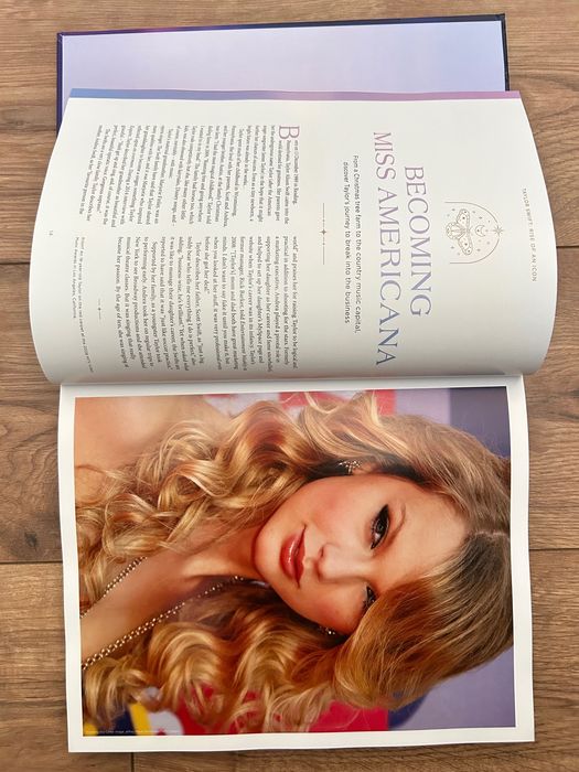 Taylor Swift Rise of an Icon - 21.5 x 27.9