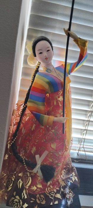 Красива Кукла-Корейка