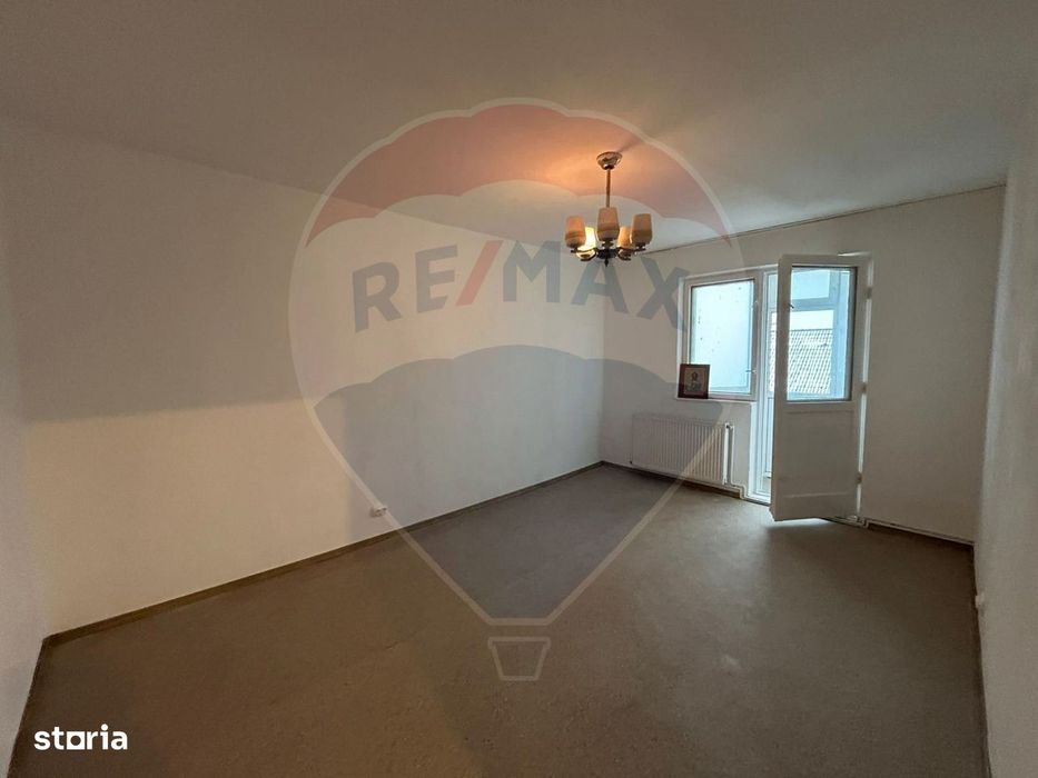 Apartament 3 camere de inchiriat