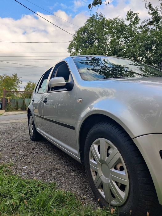 VOLKSWAGEN Golf 2003 — imagine 4