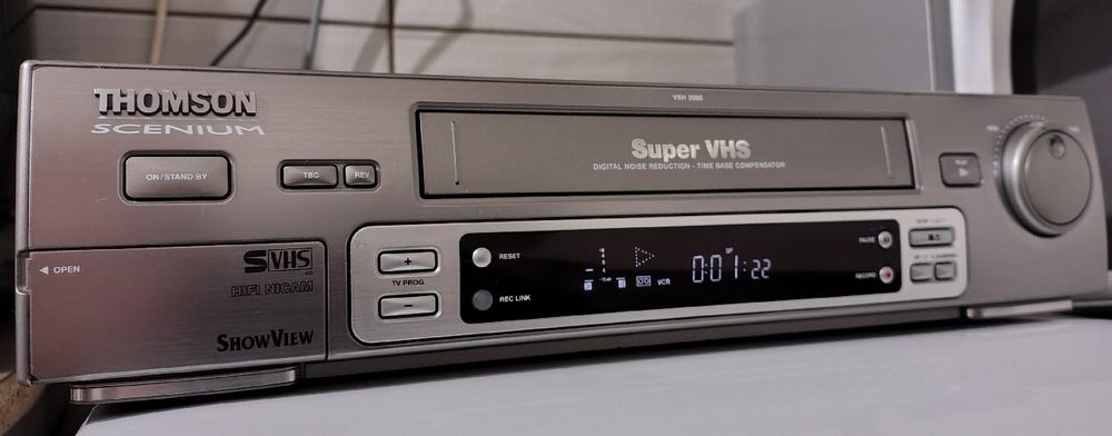Video recorder SVHS THOMSON