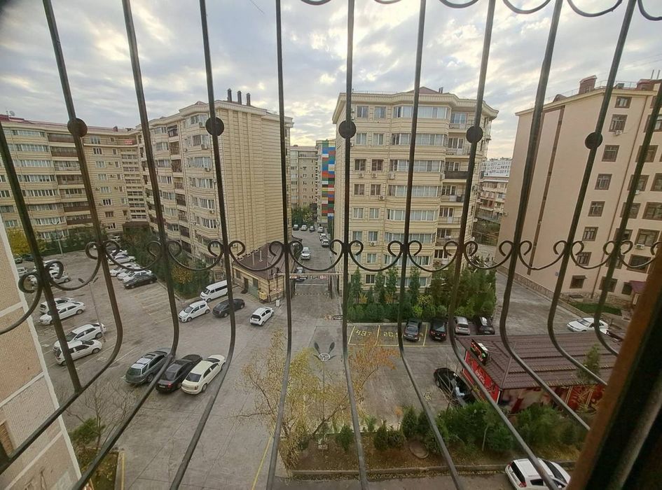 Шайхантахурский район район 1 та Киз керак срочно