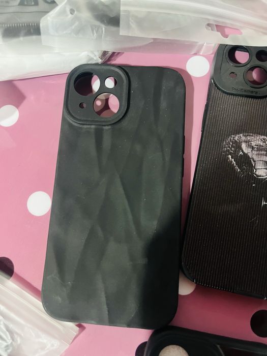 Чехлы на IPhone 13 и 15