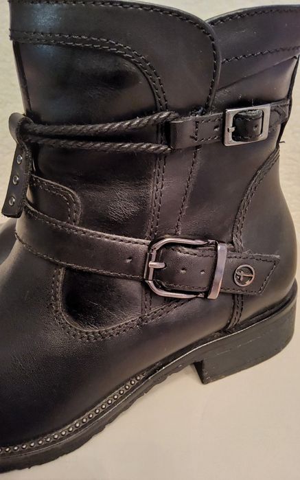 Ghete piele negre Tamaris