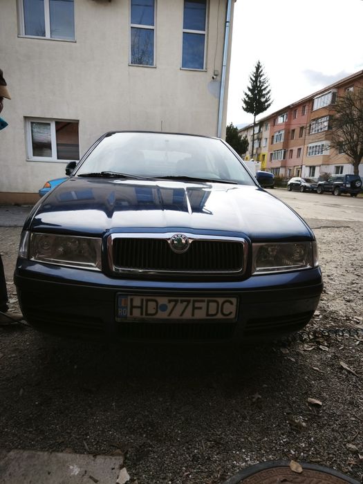 Vând Skoda Octavia Tour