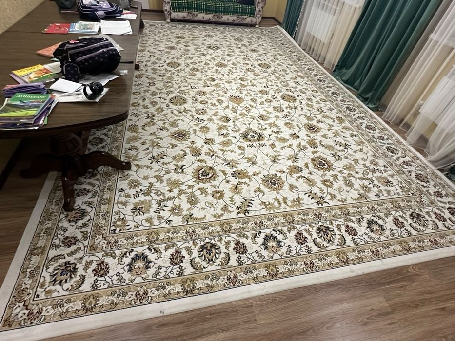 Продам натуральный ковёр иранский размер 6 на 4 метра 6*4м