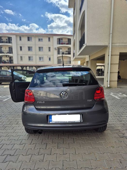VOLKSWAGEN Polo 2011 — imagine 3