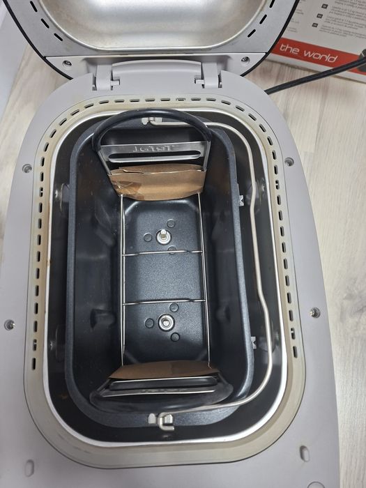 Mașina de paine Tefal