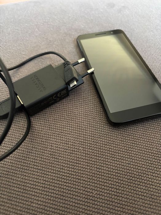 Телефон Alcatel 1