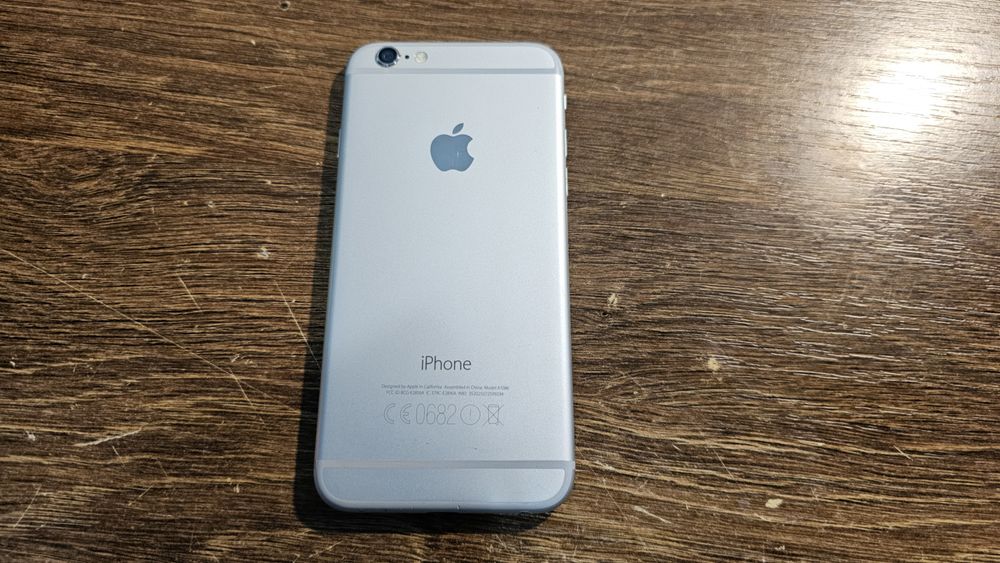 iPhone 6 silver 16Gb