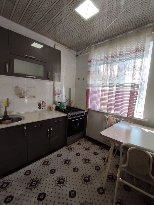 1 комнатная уютная с уловиями в 1 микрорайоне