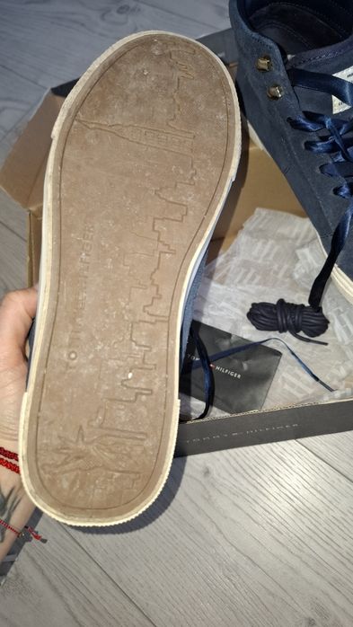 Дамски кецове Tommy Hilfiger