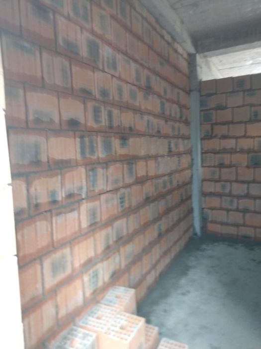 Firma de construcții DAMI COM CONSTRUCT SRL