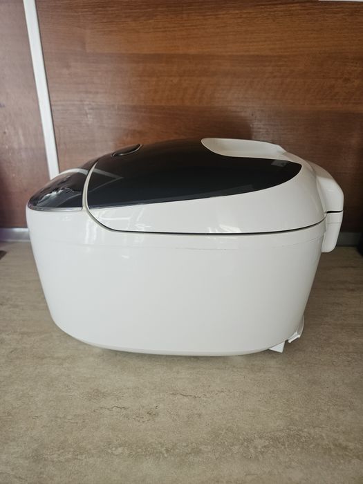 Мултикукър Bosch MUC11W12