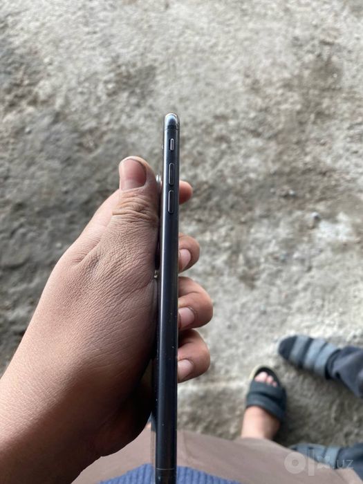 Arzonga Iphone 7 plus 550 ming som