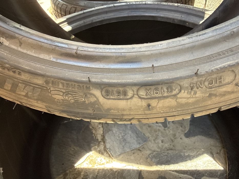 Anvelope 255/35R19 Michelin