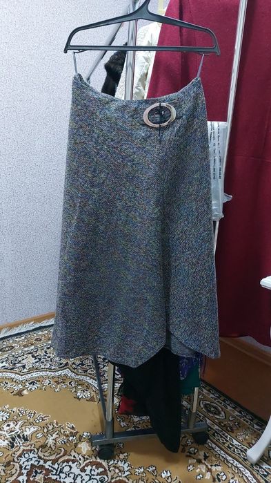 Ikki teshikda katta xorozlar