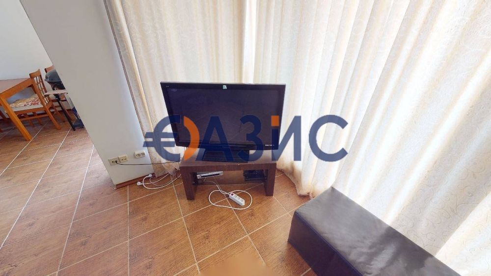 Продава се Тристаен апартамент в с. Кошарица, Област Бургас - 130 кв.м за 506 €/кв.м - Снимка #4